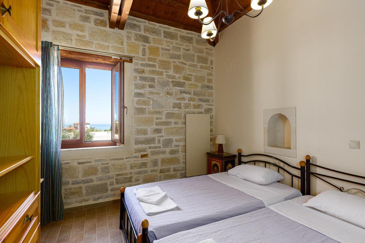 Kalimera Villas 阿德里安诺斯·坎波斯 外观 照片