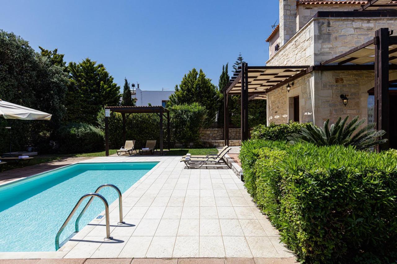 Kalimera Villas 阿德里安诺斯·坎波斯 外观 照片
